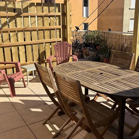 דירה Grandes Terrasses Et Vue נרבון